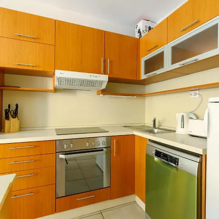 Amelia By Interhome 鲍洛托内瑟德